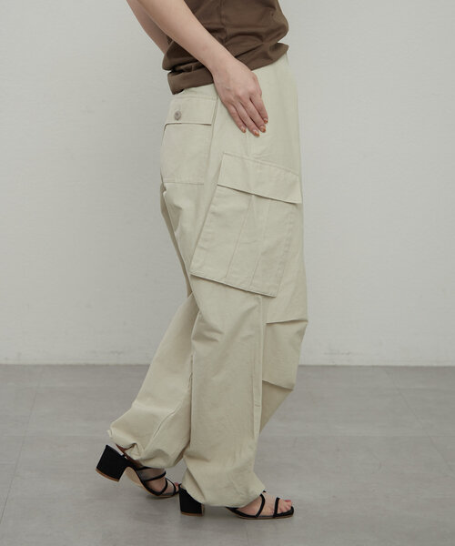 earthy（アーシー）の「カーゴパラシュートパンツ（カーゴパンツ・レディース・ベージュ/ホワイト/カーキ・FREE）」の13枚目の写真