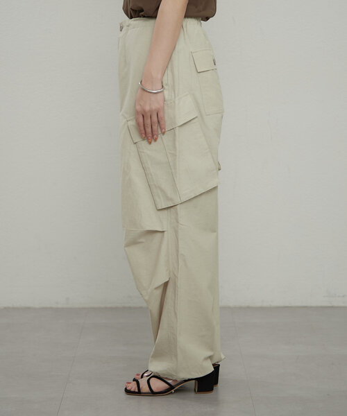 earthy（アーシー）の「カーゴパラシュートパンツ（カーゴパンツ・レディース・ベージュ/ホワイト/カーキ・FREE）」の15枚目の写真