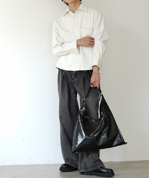 MinoriTY（マイノリティ）の「【MinoriTY】エアリードレープショート丈ロングレギュラーカラーシャツ メンズ 短丈 オープンカラーシャツ 春シャツ 春服（シャツ/ブラウス・メンズ・ホワイト/ブルー/チャコール/モカ・S/M/L）」の10枚目の写真