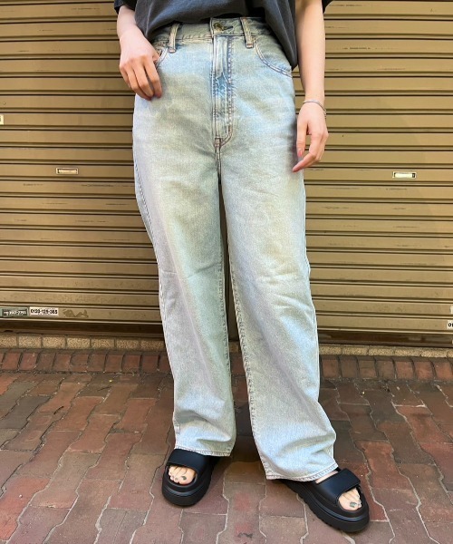 NEEDBY heritage(ニードバイヘリテージ)の「NEEDBY heritage(ニードバイヘリテージ)LUNA/ワイドストレート(デニムパンツ・レディース・ブルー系その他3・23/24/25/26)」の4枚目の写真