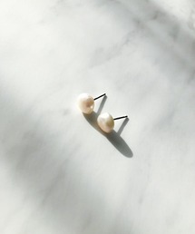 TIMELESS&THREE（タイムレスアンドスリー）の「一粒バロック淡水パールピアス（ピアス（両耳用））」