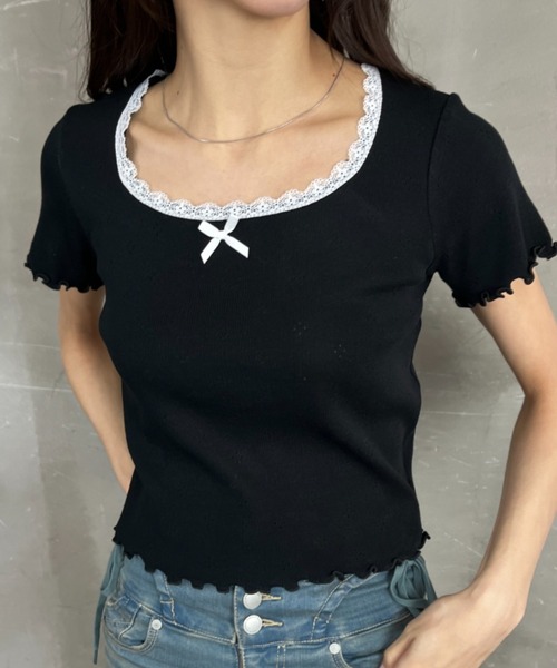 tolene(トレネ)の「配色レースパイピング フロントリボン 透かし編 ショート丈 半袖メロー使いトップス(ニット/セーター・レディース・ブラック/ホワイト/ライトグレー・FREE)」の14枚目の写真