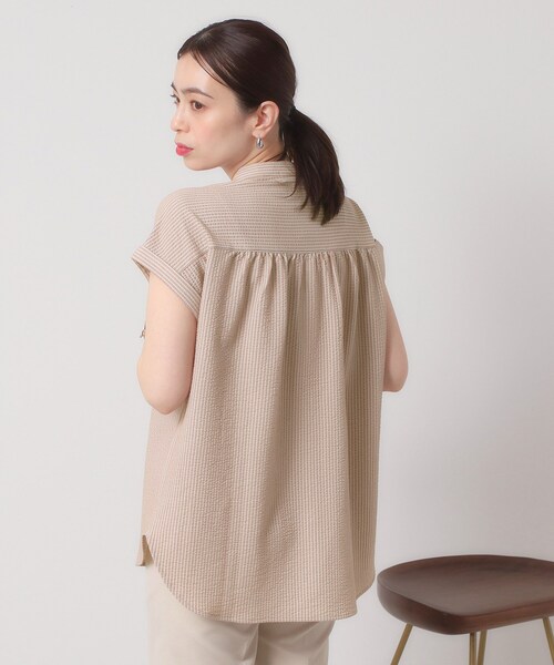 ITS'DEMO（イッツデモ）の「【洗濯機OK／洗濯後しわになりにくい】カットサッカー前開きプルオーバー（シャツ/ブラウス・レディース・ネイビー/ベージュ/オフホワイト/サックスブルー・00）」の21枚目の写真