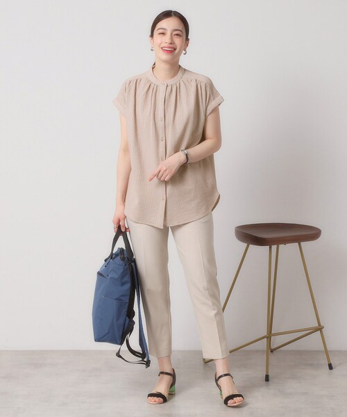 ITS'DEMO（イッツデモ）の「【洗濯機OK／洗濯後しわになりにくい】カットサッカー前開きプルオーバー（シャツ/ブラウス・レディース・ネイビー/ベージュ/オフホワイト/サックスブルー・00）」の20枚目の写真