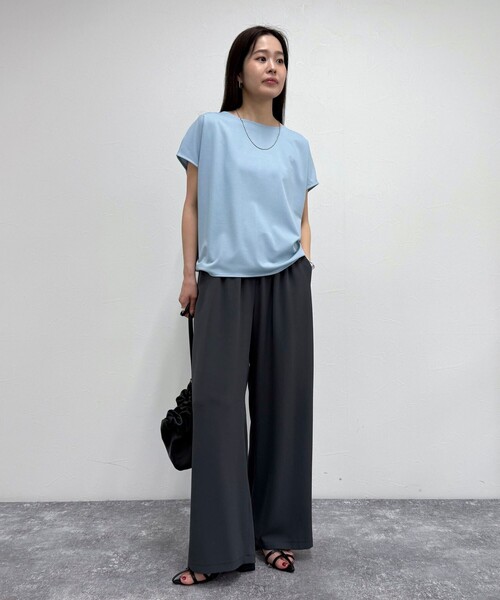 fredy emue（フレディエミュ）の「コクーンカットソーブラウス（Tシャツ/カットソー・レディース・チャコールグレー/オフホワイト/ブラック/サックスブルー・38）」の18枚目の写真