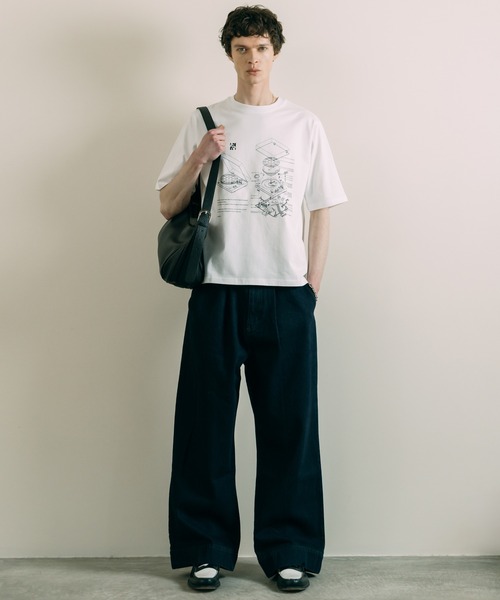 LURAKU（ルラク）の「【LURAKU】Record graphic T-shirt / レコードグラフィックTシャツ（Tシャツ/カットソー・メンズ・ホワイト/ブラック・MEDIUM/LARGE）」の4枚目の写真