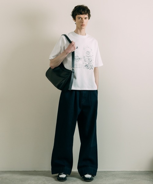 LURAKU（ルラク）の「【LURAKU】Record graphic T-shirt / レコードグラフィックTシャツ（Tシャツ/カットソー・メンズ・ホワイト/ブラック・MEDIUM/LARGE）」の3枚目の写真