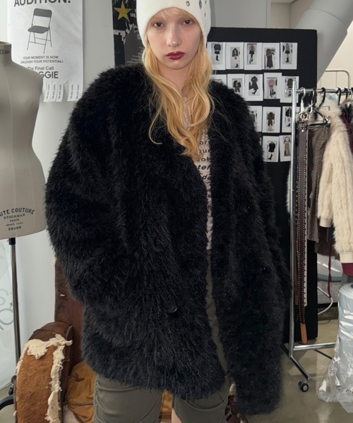 SHAGGIE（シャギー）の「【ViVi掲載】プードルボアダブルテーラードジャケット（テーラードジャケット・レディース・ブラック/ピンク/ベージュ・FREE）」の15枚目の写真