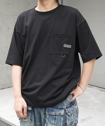 ILL'S（イルズ）の「【INHABITANT】ビッグシルエット ワンポイント刺繍 ポケット 半袖Tシャツ カットソー ユニセックス（Tシャツ/カットソー）」