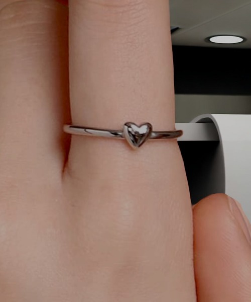 United store(ユナイテッドストア)の「ルナハートリング【金属アレルギー対応】(リング・レディース・シルバー/ゴールド・FREE)」の4枚目の写真