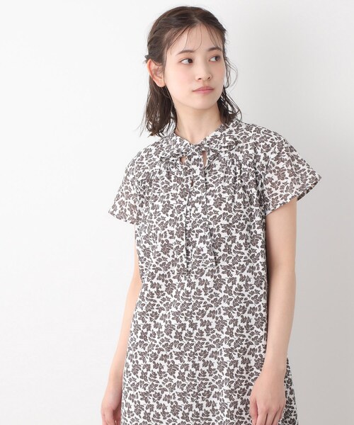 LAURA ASHLEY(ローラアシュレイ)の「【コットン100%/洗える/同柄アイテムあり】ハーゲート リーブス柄 ボウタイワンピース(ワンピース・レディース・ライトイエロー系1/ブラウン系1・38/40)」の7枚目の写真