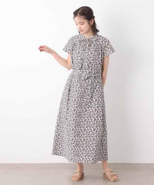 LAURA ASHLEY(ローラアシュレイ)の「【コットン100%/洗える/同柄アイテムあり】ハーゲート リーブス柄 ボウタイワンピース(ワンピース・レディース・ライトイエロー系1/ブラウン系1・38/40)」の8枚目の写真