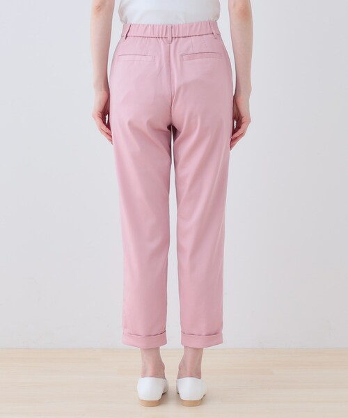 【新品】INDIVI インディヴィ 白クロップドストレッチパンツ 洗える／高ストレッチ】クロップド丈サテンテーパードパンツ