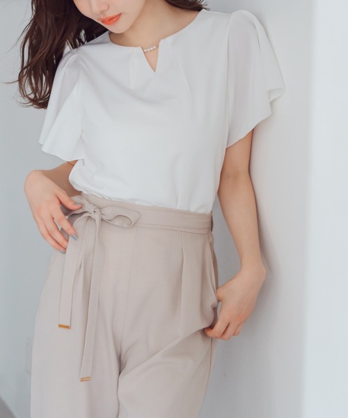 MISCH MASCH(ミッシュマッシュ)の「2025新作 パールフレア袖カットブラウス(シャツ/ブラウス・レディース・ピンク/ホワイト/ブラック/グレー・フリ-)」の2枚目の写真