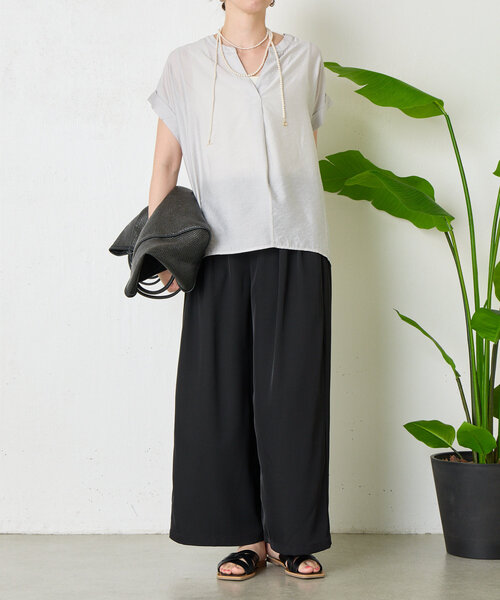 Jena espace merveilleux（ジェナ　エスパスメルヴェイユ）の「【スッキリ半袖シャツ】フロントタックシアーブラウス（シャツ/ブラウス・レディース・グレー/ブラック/グリーン・FREE）」の12枚目の写真