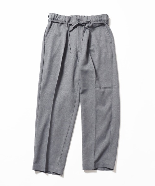 Lee(リー)の「Lee/リー BELTED EASY PANTS イージーパンツ ベルトリボン センタープレス テーパード スラックス(スラックス・メンズ・グレー/ライトグリーン/ブラック・M/L)」の2枚目の写真