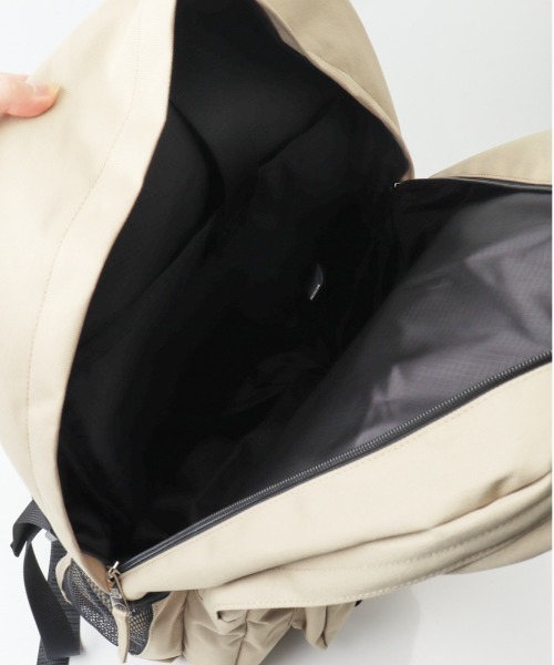 BEN DAVIS(ベンデイビス)の「BEN DAVIS ベンデイビス LARGE DAYPACK(バックパック/リュック・レディース・ライトベージュ/ブラック×パープル/ブラック×ホワイト/ブラック×レッド・FREE)」の17枚目の写真