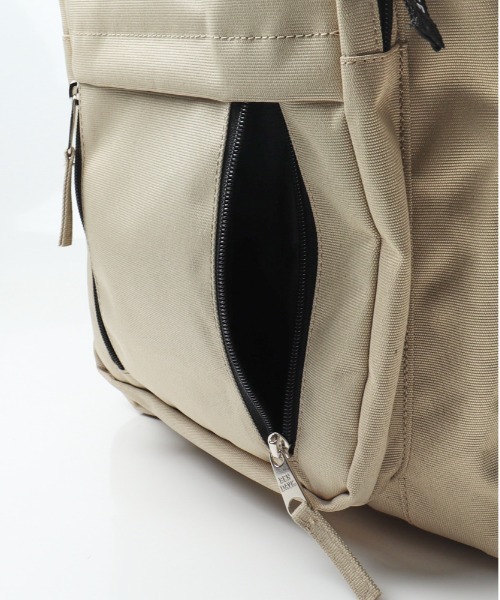 BEN DAVIS(ベンデイビス)の「BEN DAVIS ベンデイビス LARGE DAYPACK(バックパック/リュック・レディース・ライトベージュ/ブラック×パープル/ブラック×ホワイト/ブラック×レッド・FREE)」の20枚目の写真