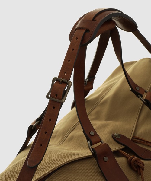 JUNYA WATANABE MAN(ジュンヤワタナベマン)の「「FILSON」 W-NAME COTTON DUCK DUFFLE BAG(ドラムバッグ・メンズ・ブラウン・ONE SIZE)」の5枚目の写真
