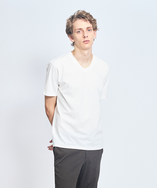 ABAHOUSE(アバハウス)の「【接触冷感/WEB限定】フリーザー VネックTシャツ /アイスピケ ストレッチ(Tシャツ/カットソー・メンズ・チャコールグレー/ブラック/ホワイト/ライトグレー・44/46/48/50)」の1枚目の写真
