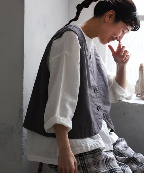 soulberry（ソウルベリー）の「ちょい足すベスト（ベスト・レディース・チャコール・5L/4L/3L/LL/L/M）」の7枚目の写真