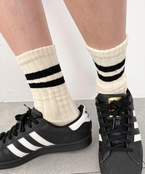WEGO（ウィゴー）の「WEGO/ローゲージラインソックス（ソックス/靴下・メンズ・ブラウン/レッド/ブラック/ホワイト/グリーン・25-27CM）」の3枚目の写真