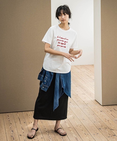 MAYSON GREY(メイソングレイ)の「ブラシ刺繍ロゴTシャツ≪手洗い可能≫(Tシャツ/カットソー・レディース・ブラック/レッド/オフホワイト・M)」の18枚目の写真
