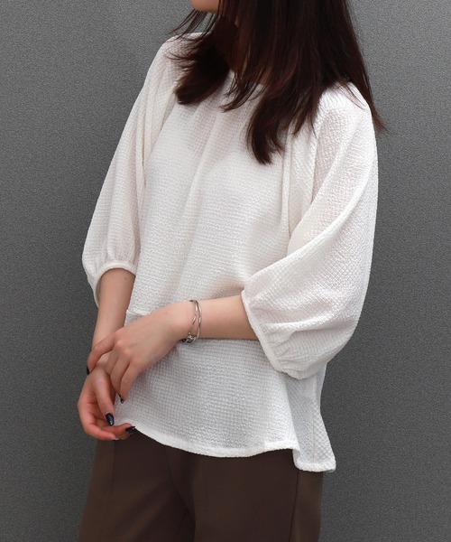 libelle more（リベル モア）の「〈洗える〉ふくれジャガードペプラムトップス（Tシャツ/カットソー・レディース・アイボリー/ライトグリーン/ブラック・M）」の2枚目の写真