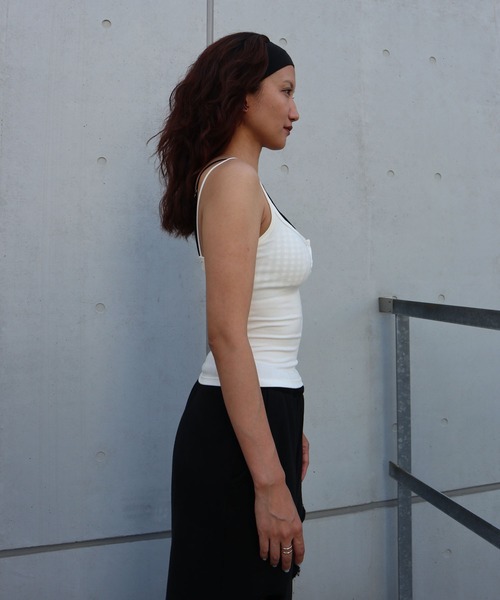 FIG&VIPER（フィグアンドバイパー）の「カップ付チェックレイヤードキャミ（キャミソール・レディース・グレー/レッド/ホワイト・FREE）」の14枚目の写真