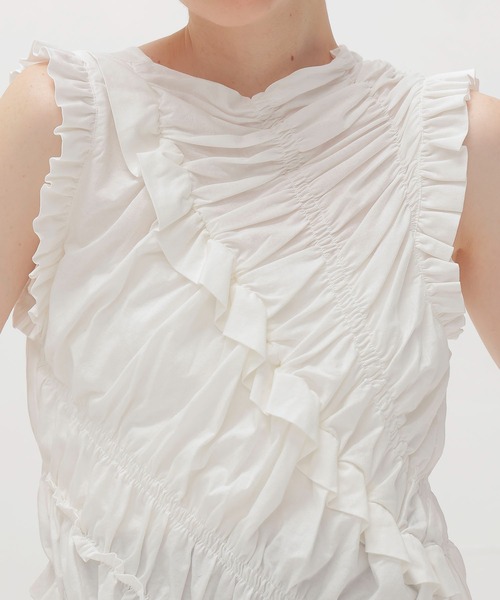 DRESSLAVE（ドレスレイブ）の「cotton shirring asymmetry pullover(コットンシャーリングアシンメトリープルオーバー)（Tシャツ/カットソー・レディース・ブラック/ホワイト・38）」の5枚目の写真