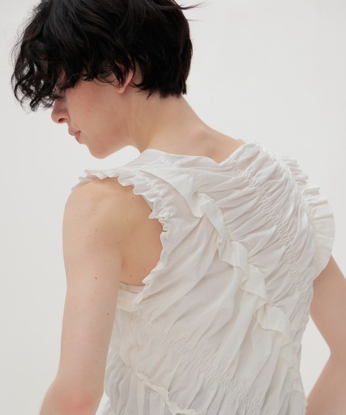 DRESSLAVE（ドレスレイブ）の「cotton shirring asymmetry pullover(コットンシャーリングアシンメトリープルオーバー)（Tシャツ/カットソー・レディース・ブラック/ホワイト・38）」の17枚目の写真