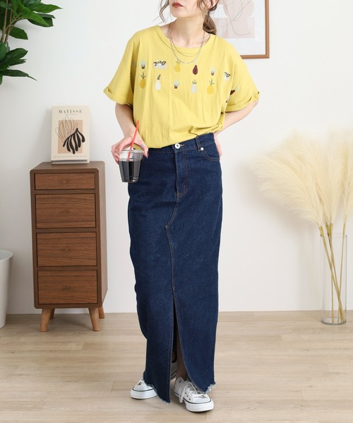 Emago(イマゴ)の「EMAGO 裾ギャザー植木刺繍ドルマンT(Tシャツ/カットソー・レディース・イエロー/ホワイト/ブラック・FREE)」の11枚目の写真