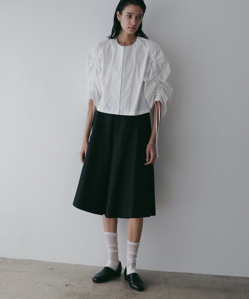 MANOF(マノフ)の「FLARED HALF PANTS(その他パンツ・レディース・ベージュ/ブラック・S/M)」の15枚目の写真