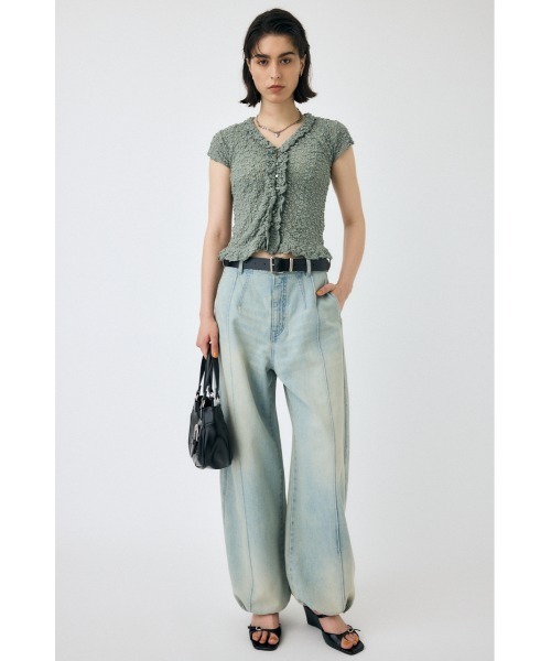 MOUSSY(マウジー)の「PIN TUCK COCOON STRAIGHT(デニムパンツ・レディース・ワンウォッシュ/ライトブルー・0/1/2)」の4枚目の写真
