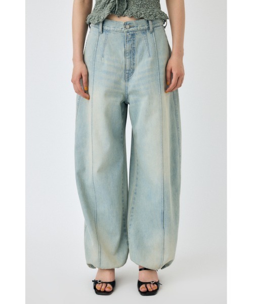 MOUSSY(マウジー)の「PIN TUCK COCOON STRAIGHT(デニムパンツ・レディース・ワンウォッシュ/ライトブルー・0/1/2)」の12枚目の写真