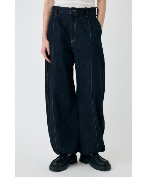 MOUSSY(マウジー)の「PIN TUCK COCOON STRAIGHT(デニムパンツ・レディース・ワンウォッシュ/ライトブルー・0/1/2)」の22枚目の写真
