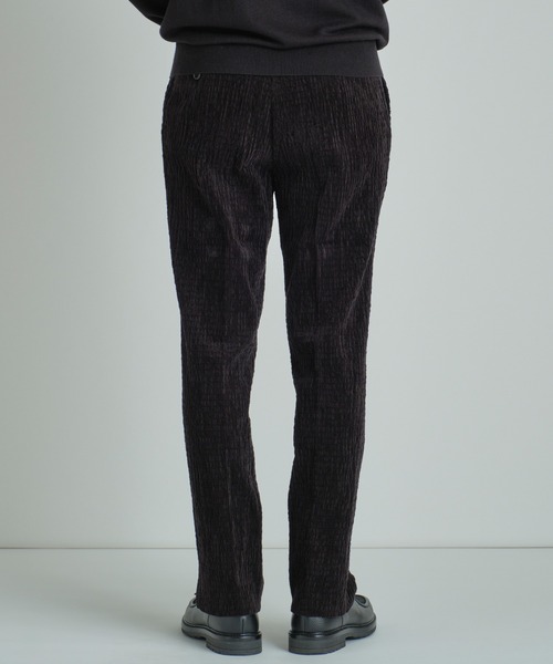 MEN'S BIGI(メンズビギ)の「シャーリングコーデュロイパンツ<ストレッチ>(その他パンツ・メンズ・ブラウン/ブラック・04/03/02/01)」の4枚目の写真