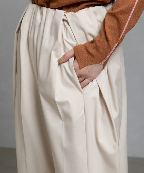 MARECHAL TERRE(マルシャルテル)の「【UV機能付き】タックギャザーパンツ(その他パンツ・レディース・ブラック/モカ/チャコールグレー/ネイビー/ライトベージュ・SMALL/LARGE/MEDIUM)」の15枚目の写真