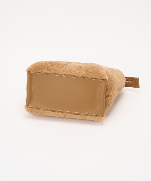 ☆美品☆イアクッチ　ソルベット　キャメル　カラームートンバック ソルベット S MONTONE/RUGA（ショルダーバッグ）｜IACUCCI（イアクッチ