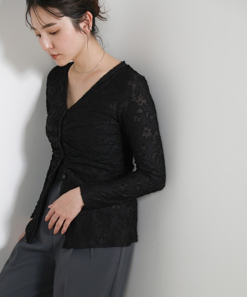 select MOCA（セレクトモカ）の「カットジャガードVネックカーディガン（カーディガン/ボレロ・レディース・グレイッシュベージュ/ブラウン/ブラック・FREE）」の15枚目の写真