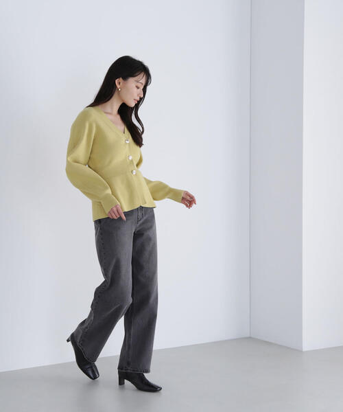 NATURAL BEAUTY BASIC（ナチュラルビューティーベーシック）の「◇ペプラムフォルムカーディガン（カーディガン/ボレロ・レディース・イエロー/ワイン/グレー・FREE）」の19枚目の写真