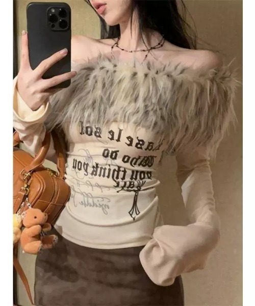 セール】ボリューム ファー オフショルダーギャル グランジ Y2K ロンT