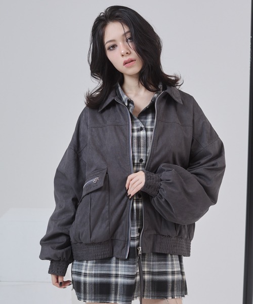 ENVYM(アンビー)の「ビックポケットスェードブルゾン(ブルゾン・レディース・グレー/ベージュ・FREE)」の19枚目の写真