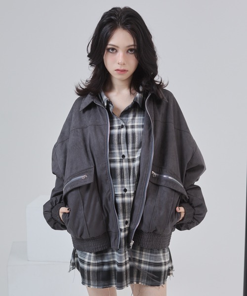 ENVYM(アンビー)の「ビックポケットスェードブルゾン(ブルゾン・レディース・グレー/ベージュ・FREE)」の20枚目の写真