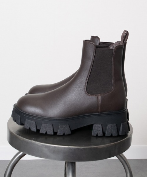 PARADIS COULEUR（パラディクルール）の「【PARADIS COULEUR】防滑トラックソール撥水サイドゴアブーツ(353037)（ブーツ・レディース・ブラック/ダークブラウン・24.5/24/23.5/23/22.5）」の2枚目の写真