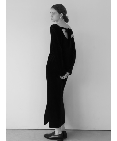 miies miim（ミーエスミーム）の「back ribbon velour dress（ドレス