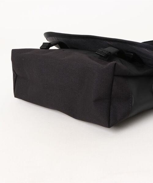 CHROME(クローム)の「CHROME/クローム ショルダーバッグ COURIER FLAP MSNGR クーリエ フラップ メッセンジャー 6L JP242MTBK(ショルダーバッグ・メンズ・ブラック・FREE)」の3枚目の写真