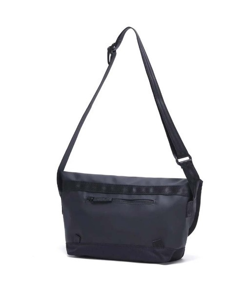 CHROME(クローム)の「CHROME/クローム ショルダーバッグ COURIER FLAP MSNGR クーリエ フラップ メッセンジャー 6L JP242MTBK(ショルダーバッグ・メンズ・ブラック・FREE)」の7枚目の写真