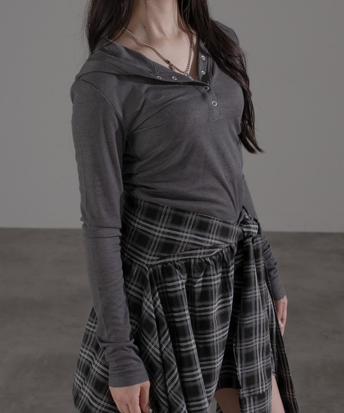 apres jour mignon（アプレジュールミニョン）の「フード付きヘンリープルオーバー（Tシャツ/カットソー・レディース・ブラック系その他2/ブラック系その他/チャコールグレー/グレー・X-LARGE/フリー）」の20枚目の写真