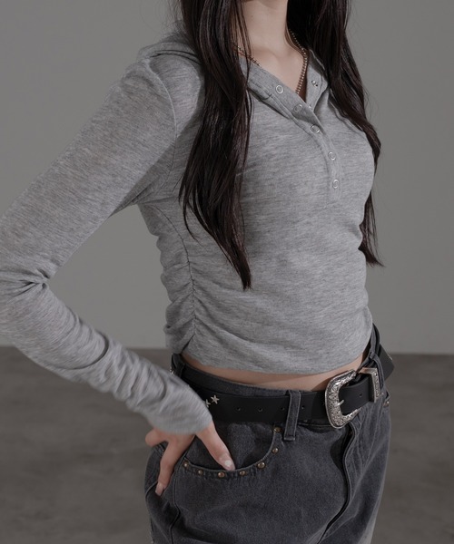 apres jour mignon（アプレジュールミニョン）の「フード付きヘンリープルオーバー（Tシャツ/カットソー・レディース・ブラック系その他2/ブラック系その他/チャコールグレー/グレー・X-LARGE/フリー）」の15枚目の写真